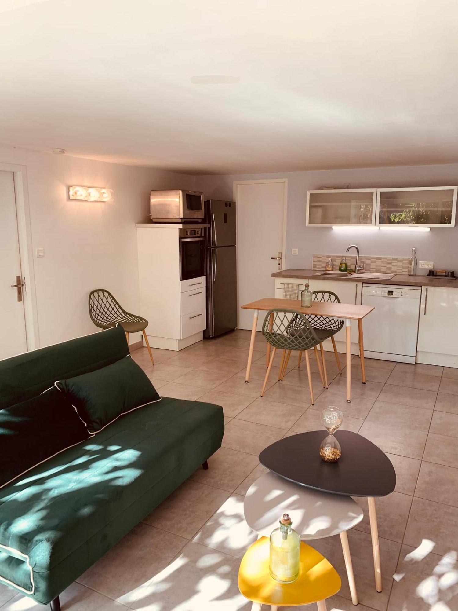 Appartement Independant Avec Jardin Et Acces Piscine Ним Екстериор снимка